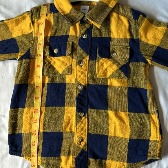 Old Navy Long-Sleeve Plaid Flannel Pocket Shirt for Boys/Toddlers - Picture 5 of 6